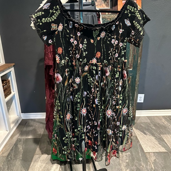 Torrid Black Floral Off-Shoulder mini Dress embroidered sheer size 1x 14 16 - Picture 9 of 11